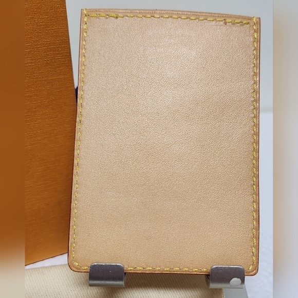 LOUIS VUITTON Voyagez Leather Limited Ed Card Holder COLLECTORS ITEM!!! - Picture 6 of 13
